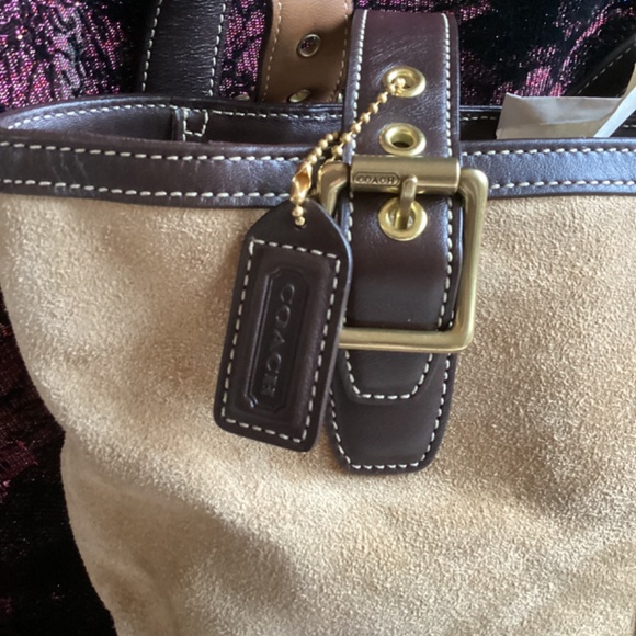 Vintage Coach Hampton Tan Suede Leather Handbag - Picture 8 of 11